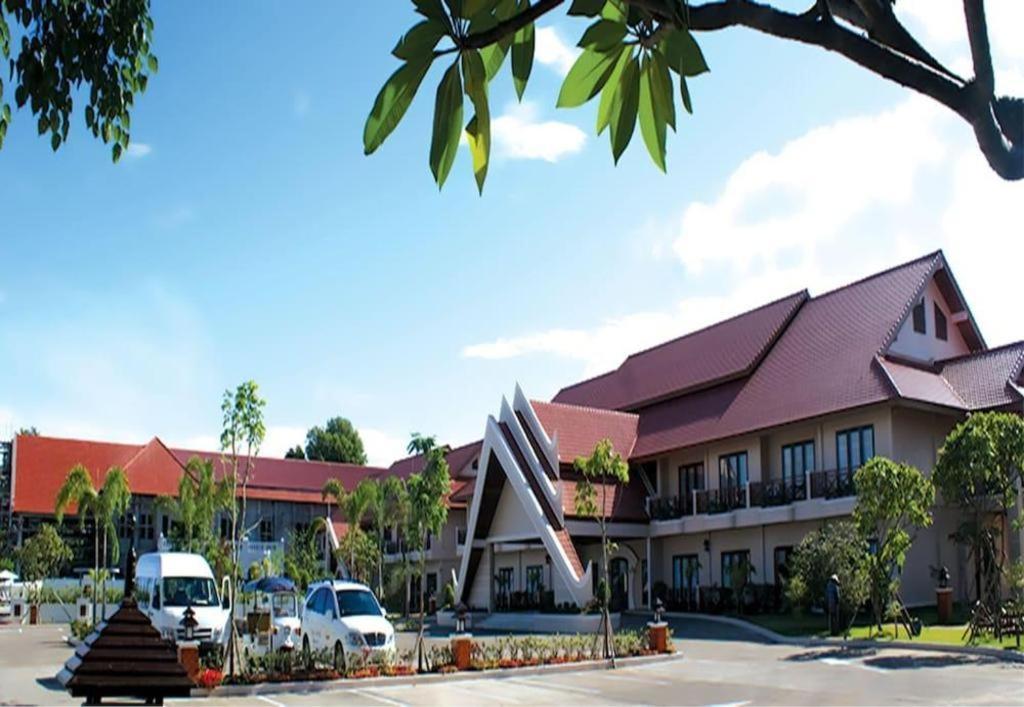 Daosavanh Resort & Spa Hotel Savannakhet Eksteriør billede